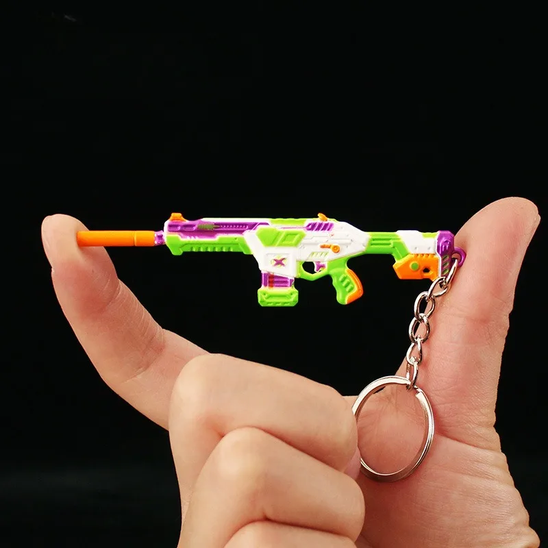 8cm Valorant Weapon Keychain BlastX Phantom Game Peripheral Variant Weapon Model Ornaments Collection Desktop Display Gift Toy