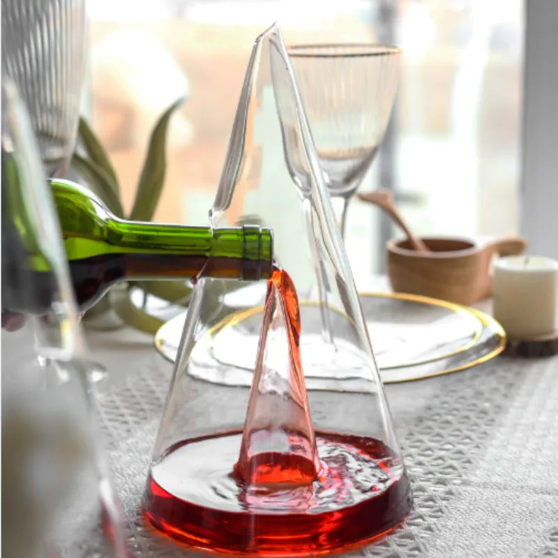 

350ml/750ml Pyramid Red Wine Quick Decanter Small Capacity Personalized Network Red Guanshan Glass Wine Jug Wine Dispenser