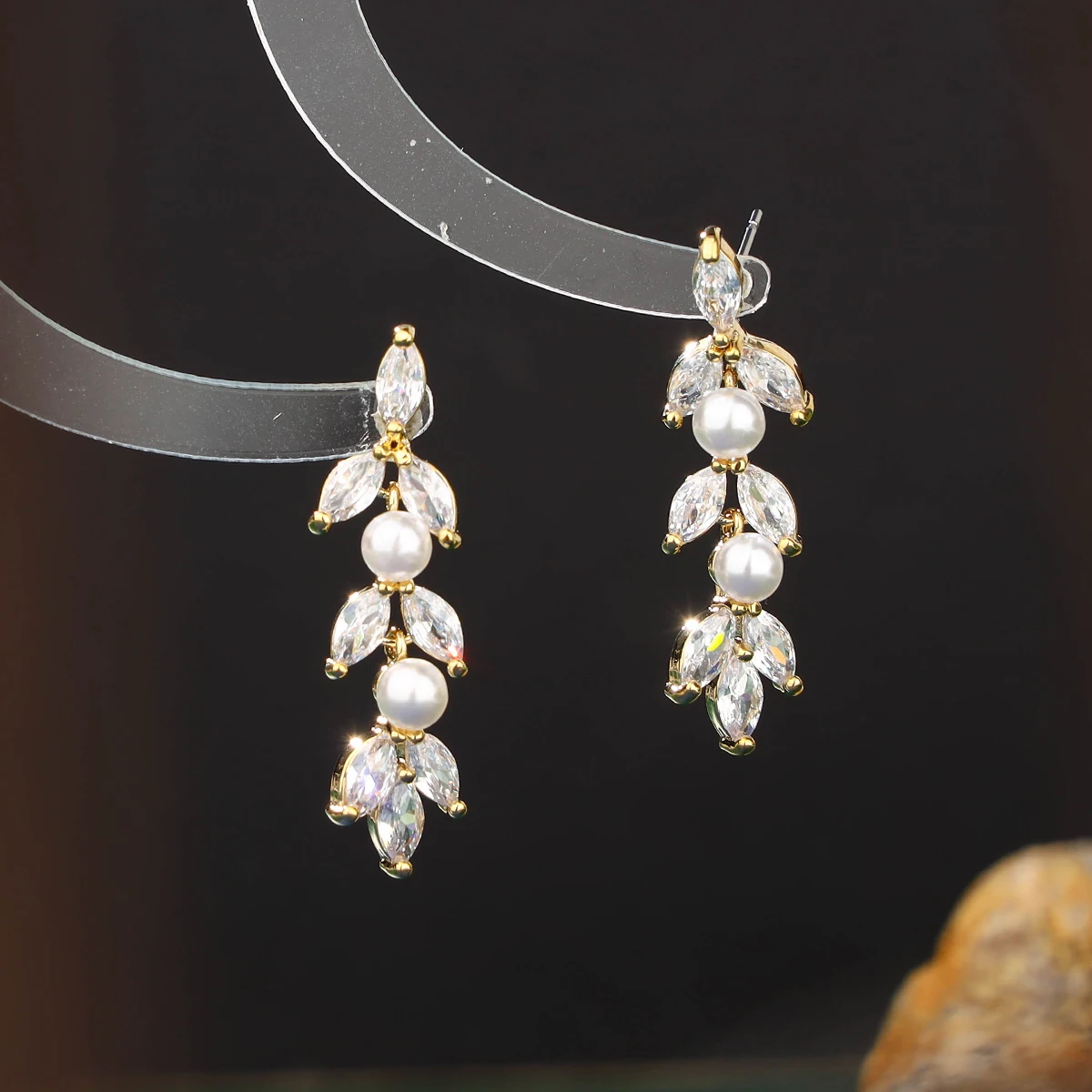 Women's Pearl Bridesmaids Cubic Zirconia Wedding Earrings Gold