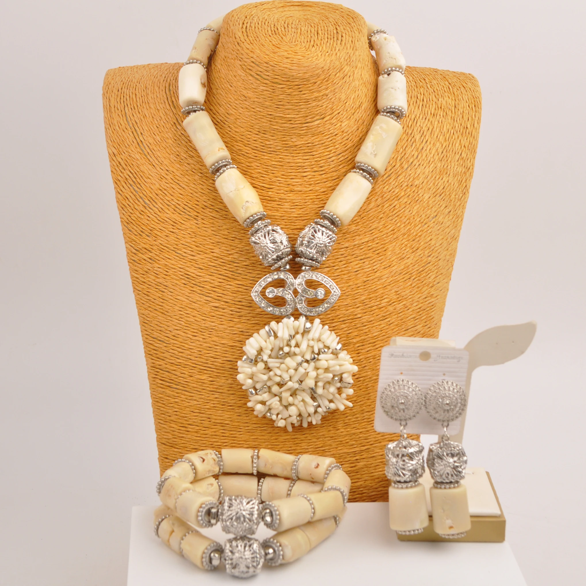 

Natural White Nigerian Coral Bead Necklace African Wedding Jewelry Sets