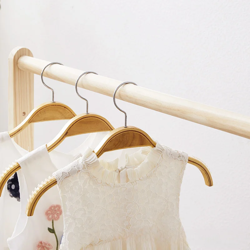 Simple Drying Rack for Children's Bedroom, Solid Wood Hanger, Hanging on the Ground, the Big Children's Hanger