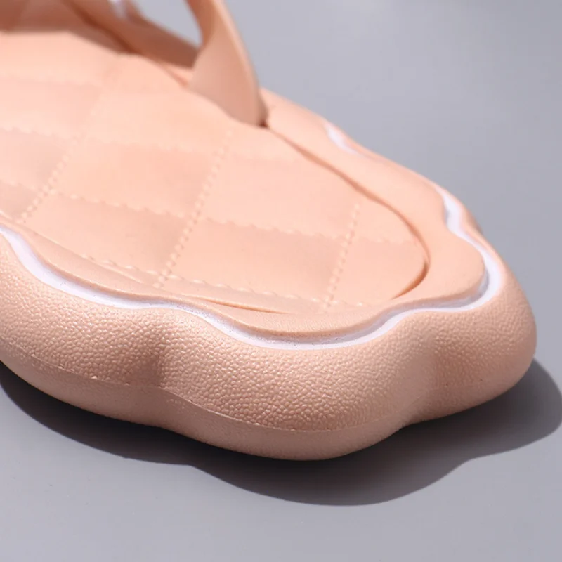 Рисунок 2 - Женские тапочки с милым бантом