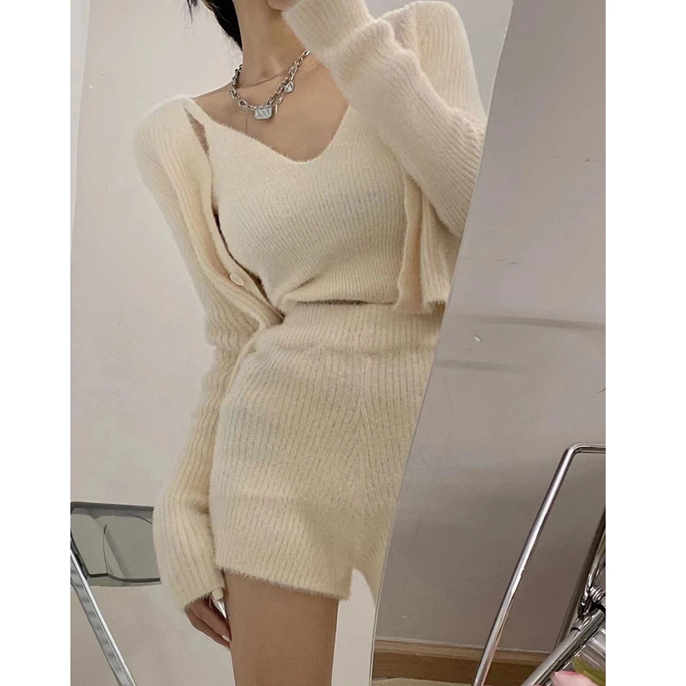 

Short Halter Vest + Mohair Cardigan Sweaterc + Shorts Women's Knitting Three-Piece Suits Fall Imitation Mink Spice Girl Outfits