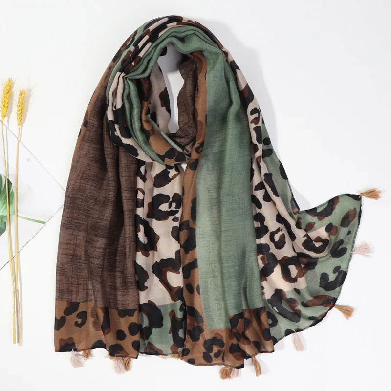 

Fashion Vintage Cotton Linen Scarf Women Leopard Print Patchwork Neckerchief Female Tassel Travel Vacation Elegance Scarf