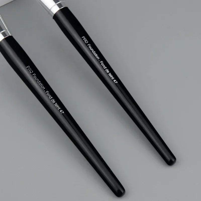 Description Picture 5 of itemProfessional Foundation Brush 47 Broom Head Liquid Foundation Shadow Repairing Brushes Women Face Base Makeup Beauty Tools