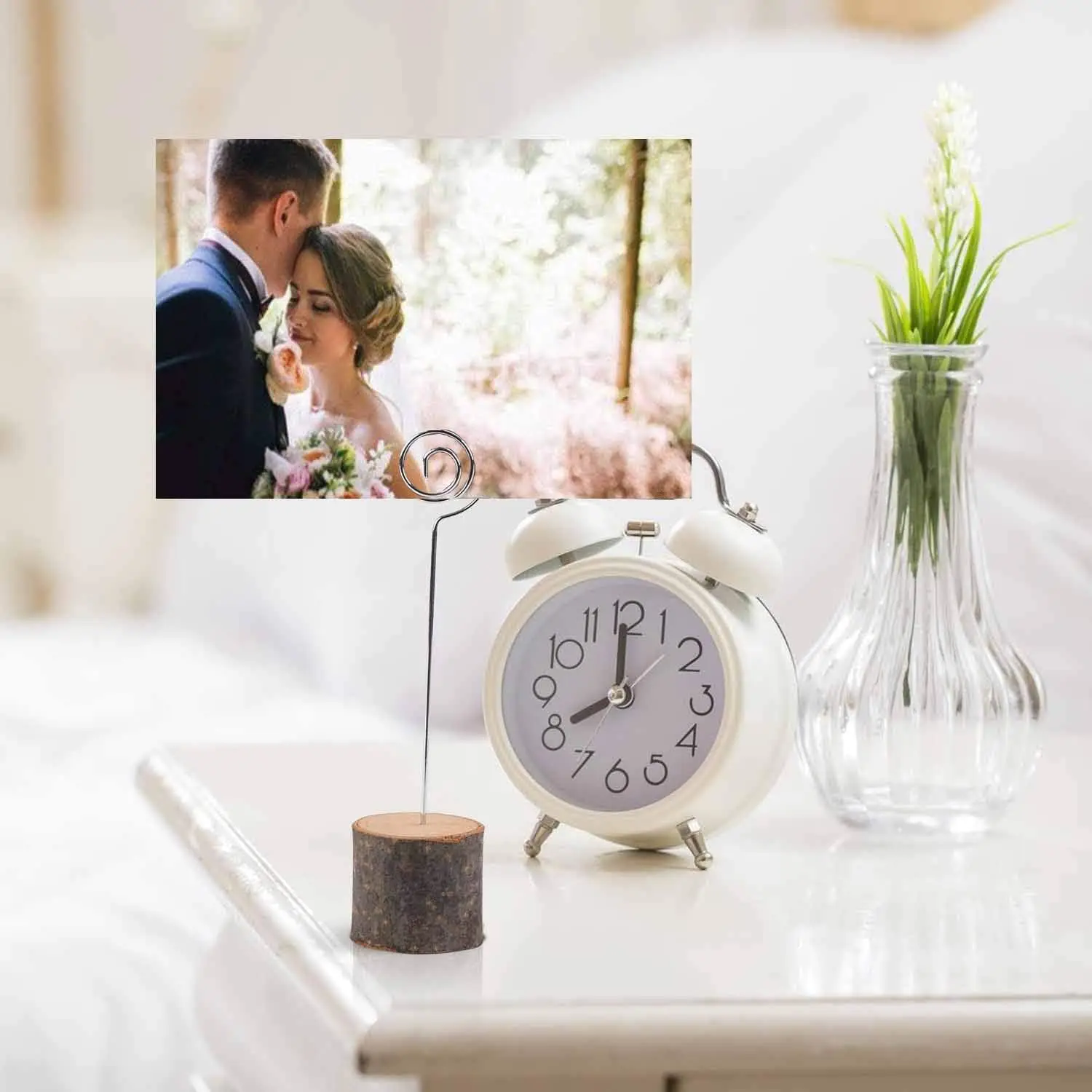 10/20Pcs Wood Place Card Holders with Swirl Wire Rustic Name Cards Photo Holders Wood Table Number Stands for Wedding
