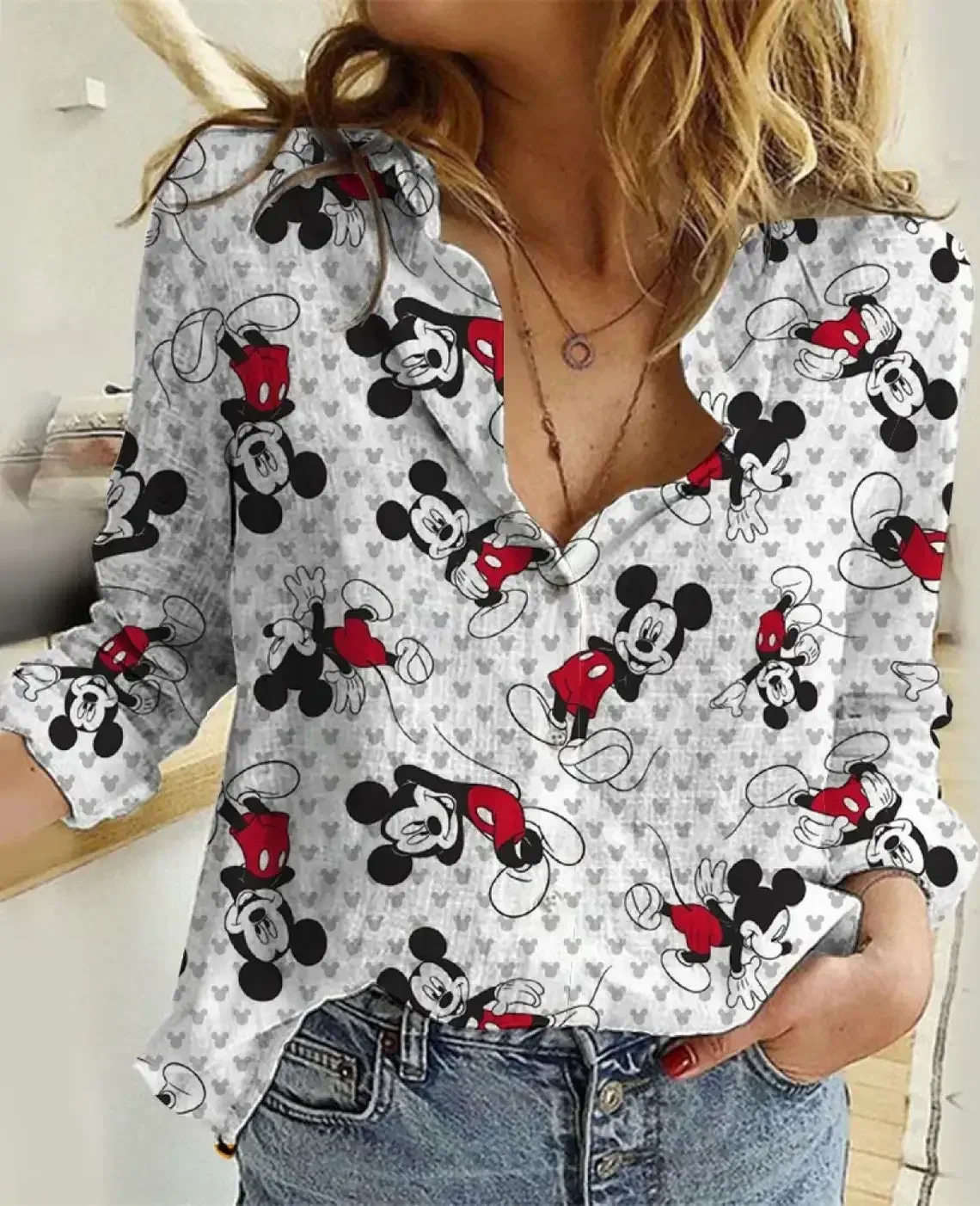 

2024 Disney Women's Shirts Casual T-Shirts Mickey Mouse Hawaiian Shirts Fashion Long Sleeve Shirts Disney Sunscreen Shirts