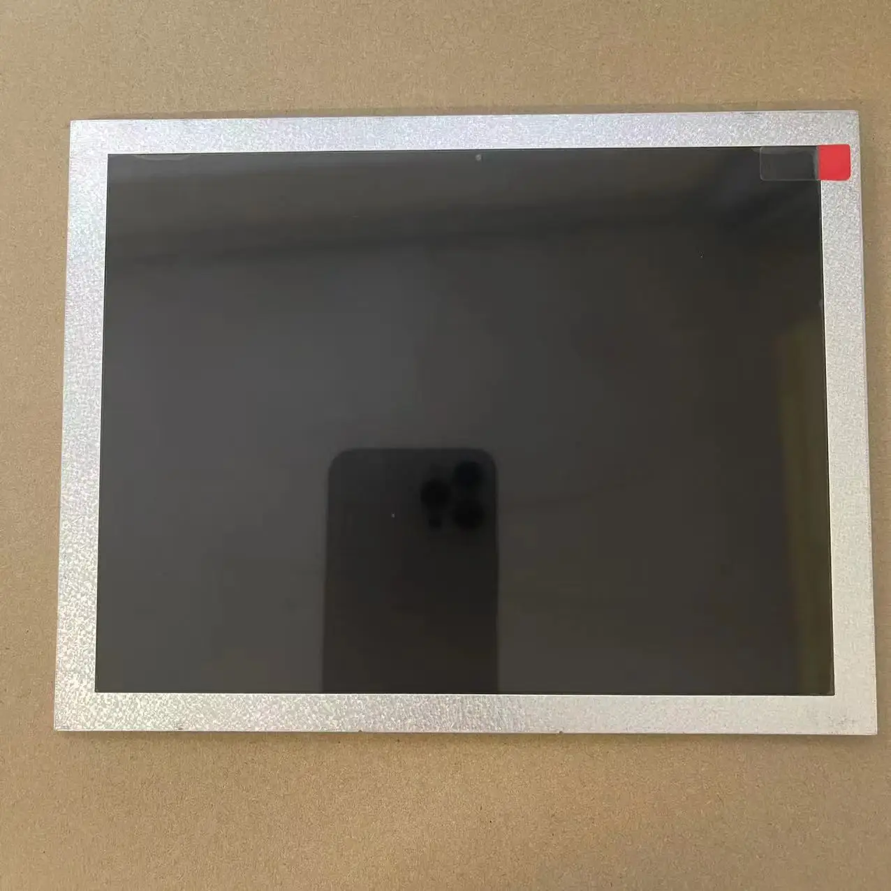 

8-дюймовый ЖК-экран TM080SDH01