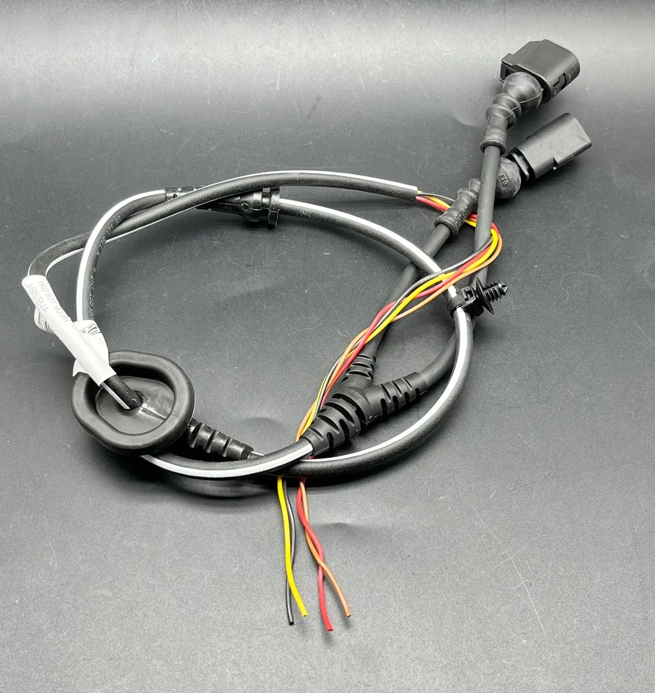 for VW Golf 6 Passat Magotan CC Octavia Sagitar Tiguan ABS sensor plug brake alarm harness cable abs sensor plug cable