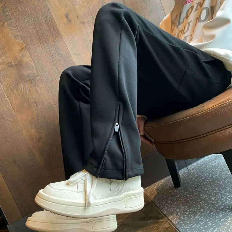 2024 New Black Elastic Waist Forking Sweatpants Men Spring American Style High Street Zipper Slim Solid Color Straight Leg Pant