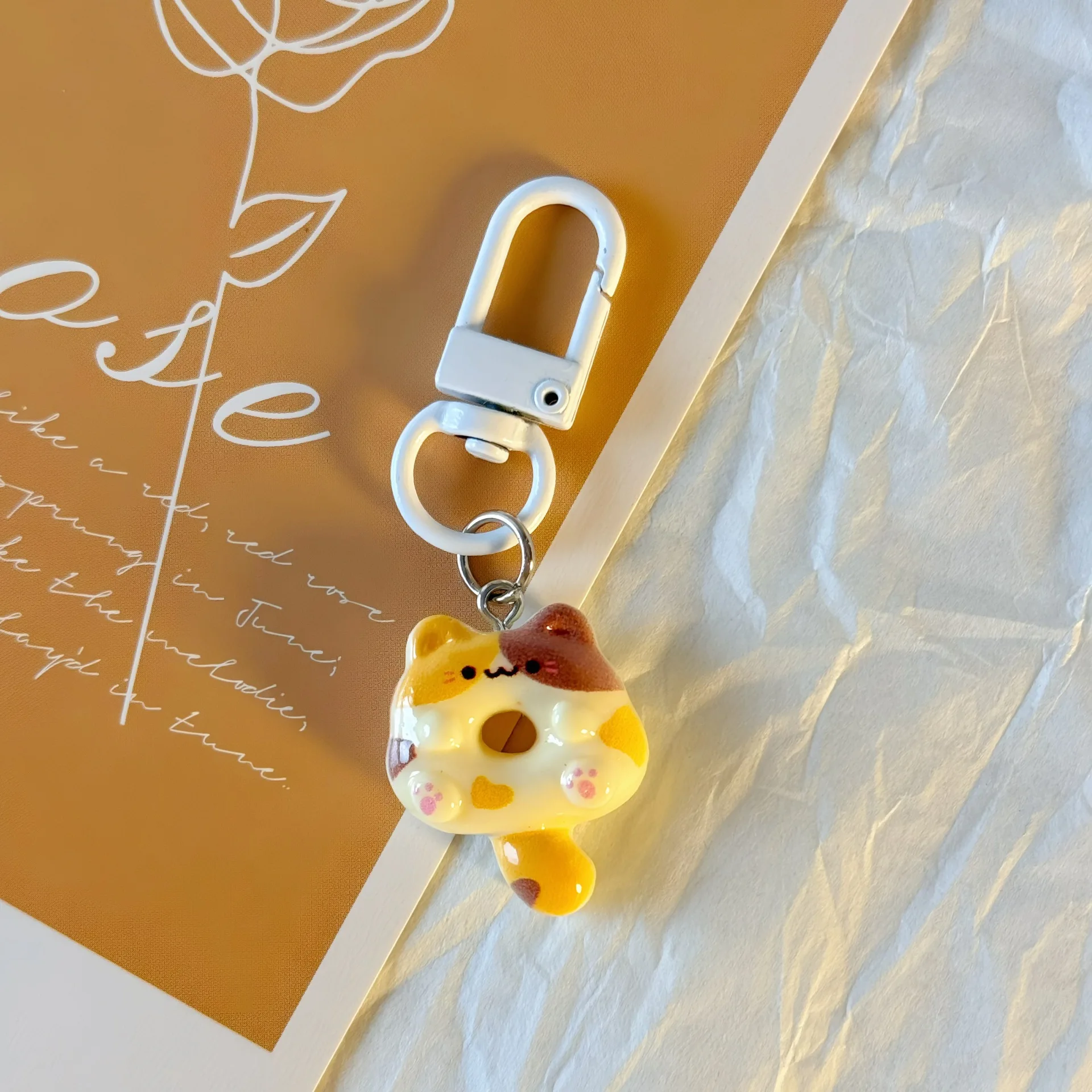 Niedlicher Donut-Katze-Schlüsselanhänger, Handy-Charm, Riemen, Cartoon-Tier-Anhänger für Studenten, Rucksäcke, einfaches Taschen-Charm-Geschenk – Detail 8