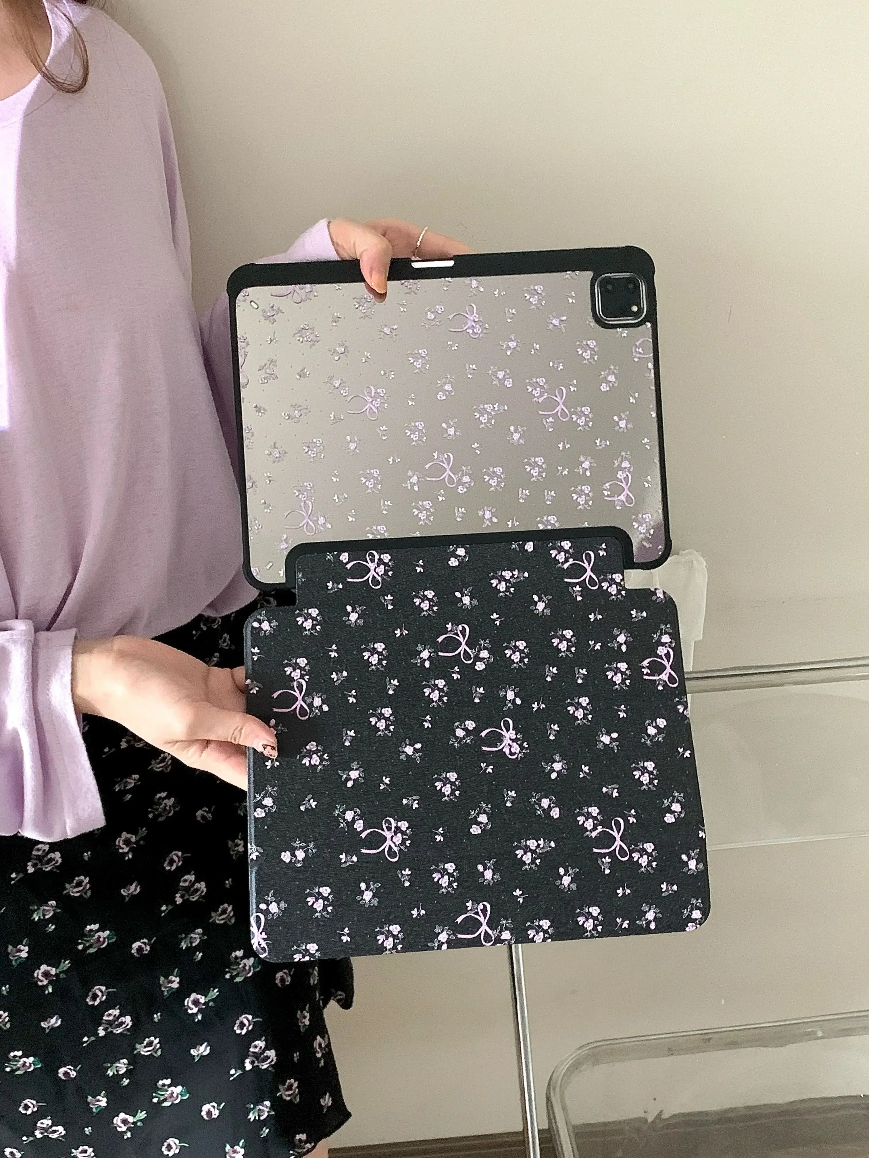 Sleek Mirror Acrylic Smart Case with Pen Holder