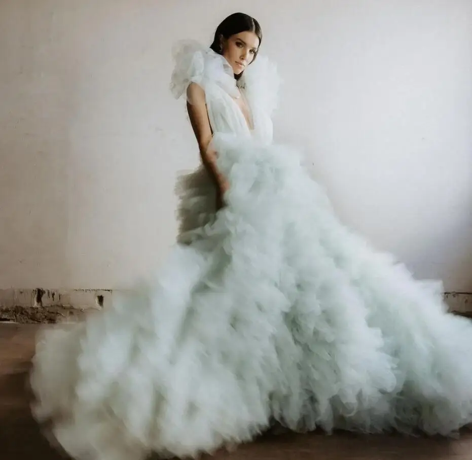 

Stunning Ruffles Bridal Tulle Dress Mint Fluffy Long Train Prom Party Dresses Bride Wedding Gowns Photography Dress Props Custom
