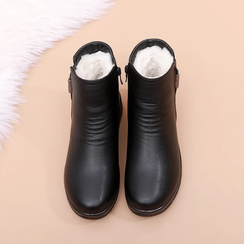 Winter Women Genuine Leather Plush Keep Warm Shoes Female Waterproof Casual Flat Snow Boots Grandma Short Boots Big Size 35-41
