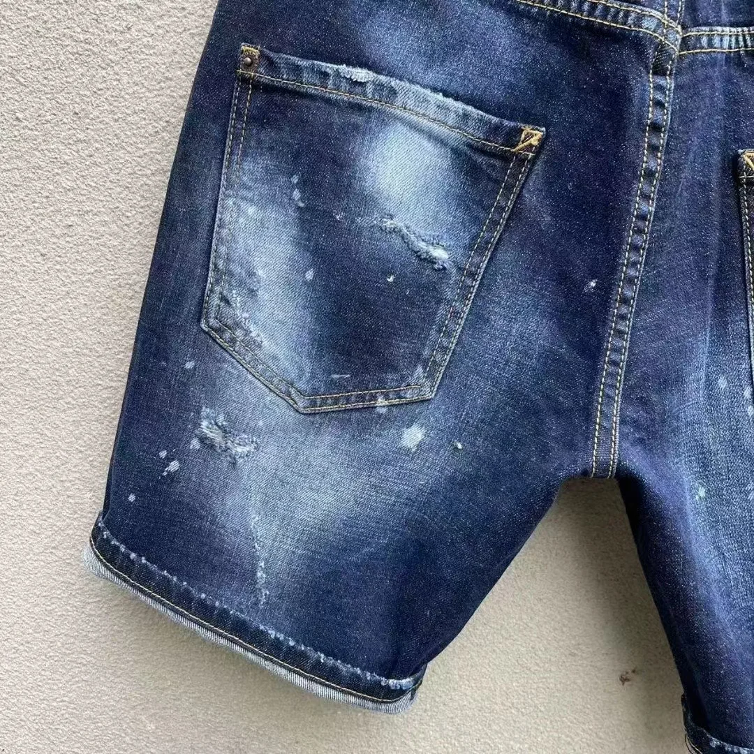 2024 Spring/Summer New D2 Jeans Water Wash Worn Hole Patch Small Feet Blue Jeans Shorts for Men