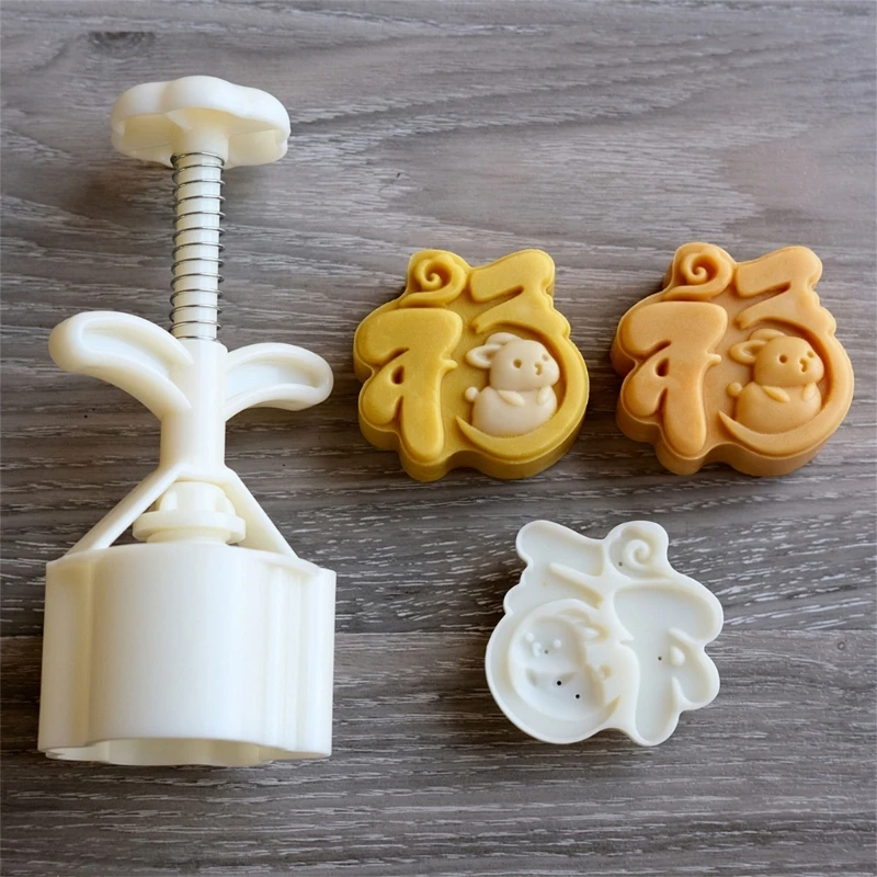 

Midautumn Festival Cartoon Rabbit Cutter Moon Cake Mold Set for Cake Cookie Dessert Cutter Cake Baking Decorations