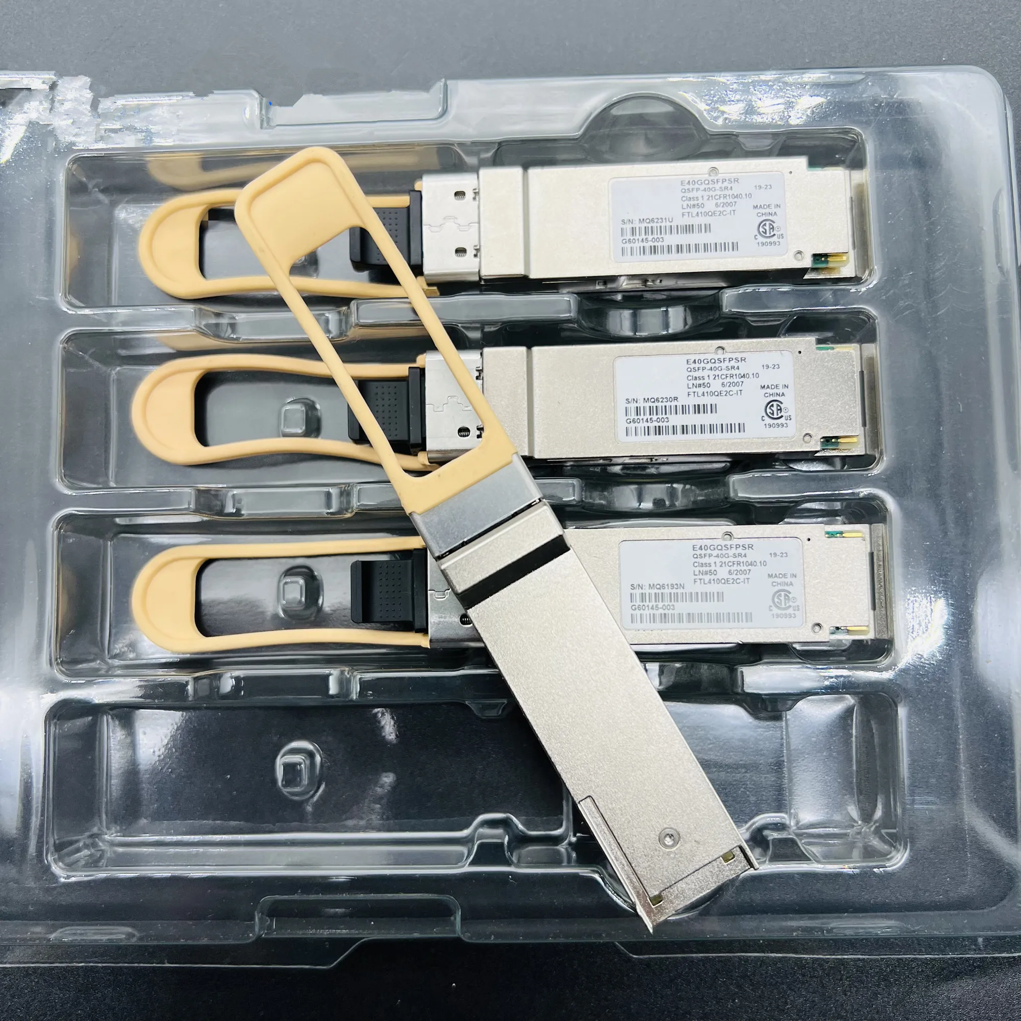 I-ntel 40GB Qsfp Module/E40GQSFPSR/FTL410QE2C-IT/QSFP-40G-SR4/40G  850nm 150m MTP/MPO 40g qsfp Transceiver/40g qsfp switch