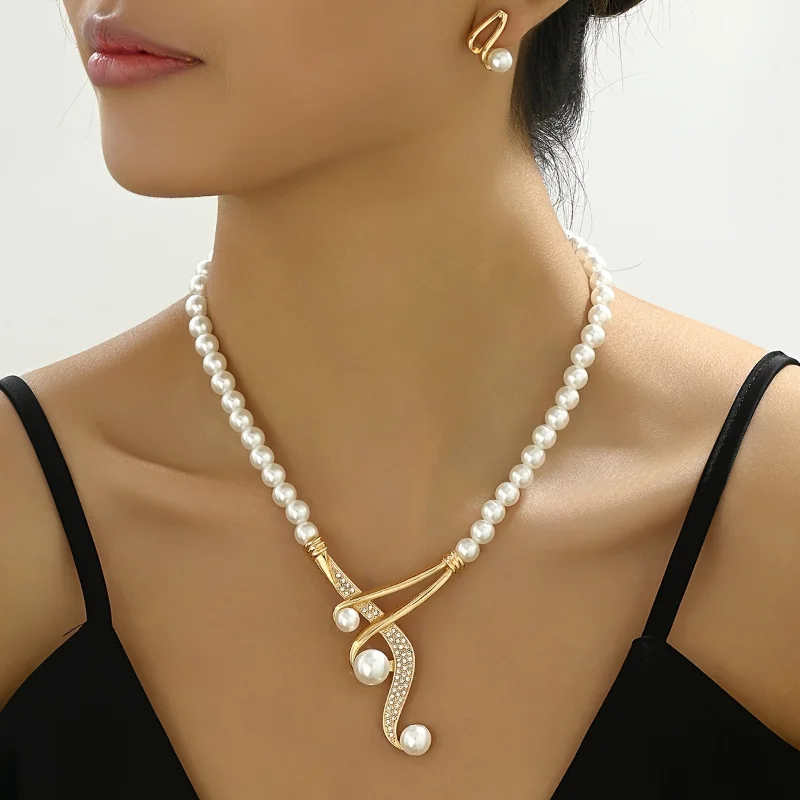 Europe and The United States Personality Creative Imitation Pearl Necklace, Women's Fashion Trend Jewelry Accessories