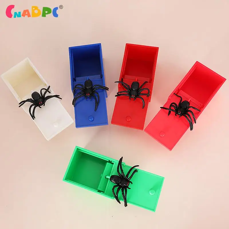 1Pc Prank Spider Scare Box Spider Hidden In Case Funny Halloween Toy Scarebox Trick Joke Toys Gift Random Color