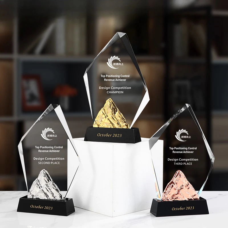 Customized Mountain Peak Crystal Trophy Creative Gold Silver Copper High-end Excellent Employee Company Annual Meeting Award 1Pc