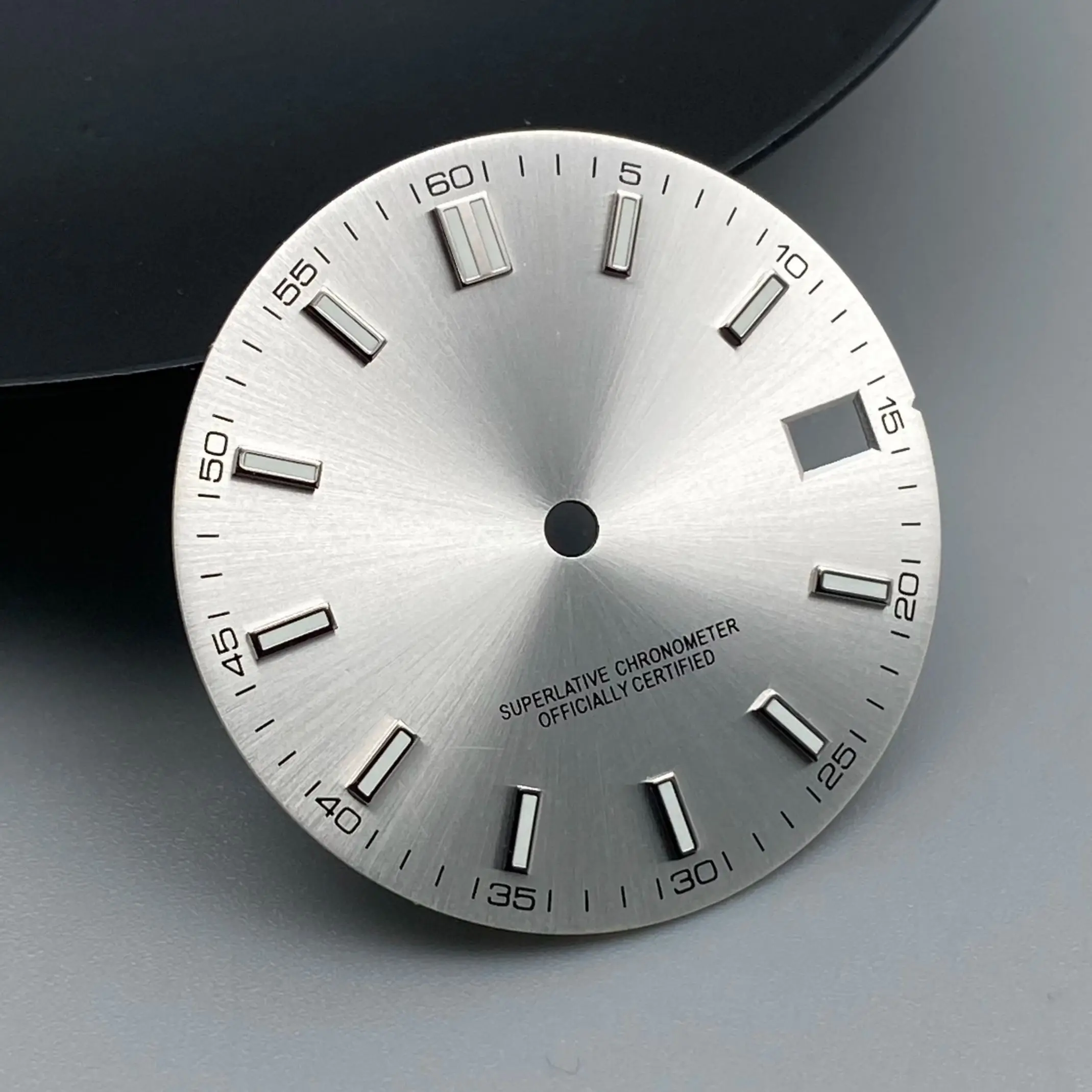 Green Luminous 28.5MM Watch Dial with Hands - NH35/NH36 Movement-Compatible Watch Accessory