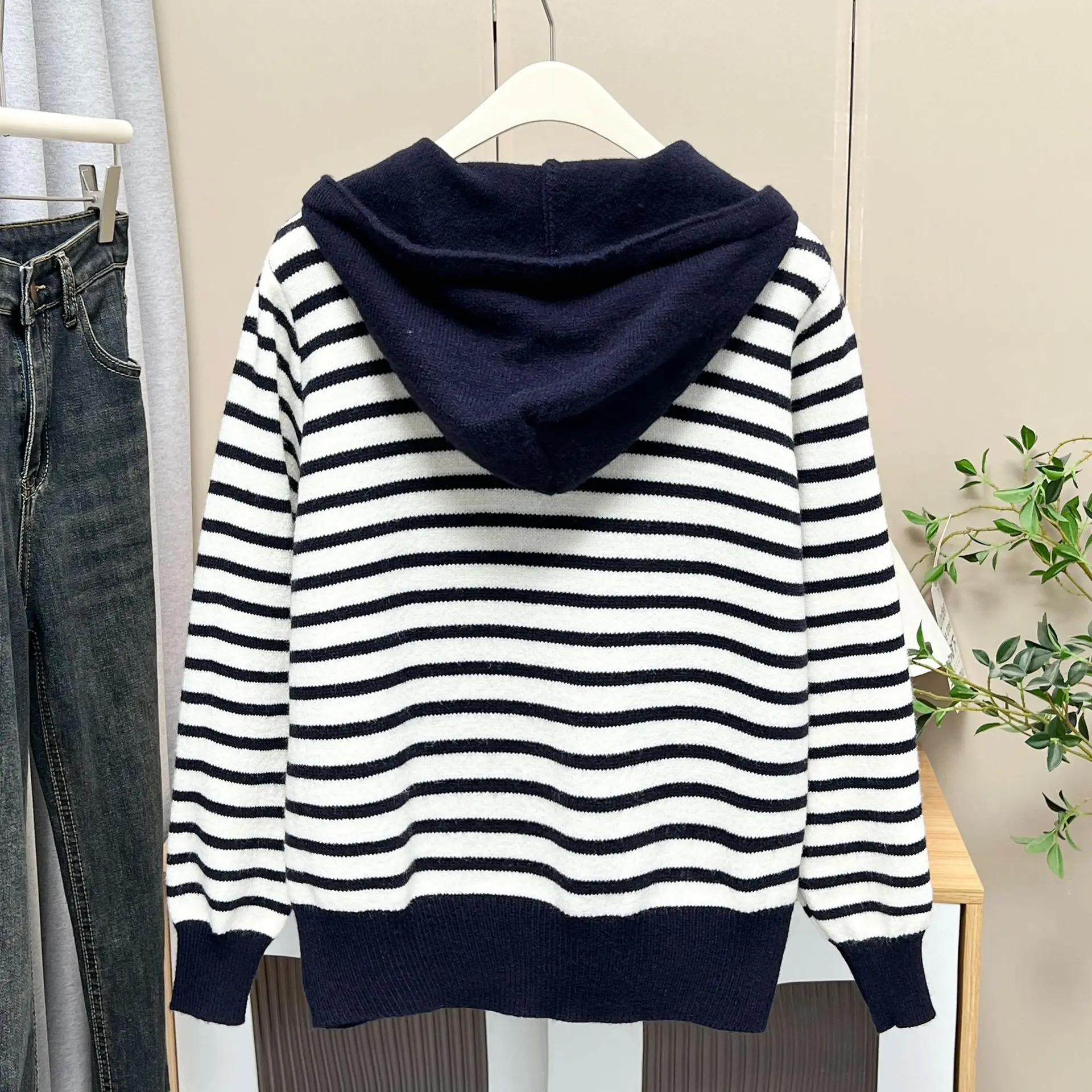 XXXL Fashion Plus Size Women's Knitted Sweater New Autumn Winter Style Of Colorful heart-shaped Buckle Striped Hooded Cardigan