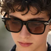 Lunettes de soleil de luxe pour hommes et femmes, monture carrée en acétate, tendance mondiale, protection UV400, idéales pour les voyages et la conduite en extérieur 4