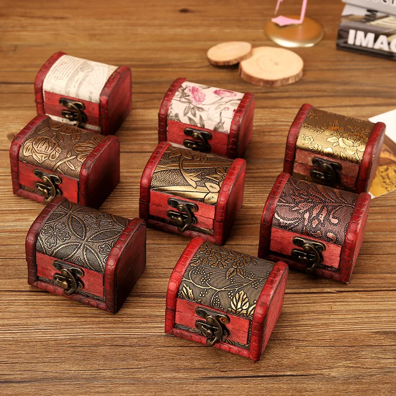 

European style retro small wooden box for storage, creative candy box packaging, handicrafts, wholesale of old boxes