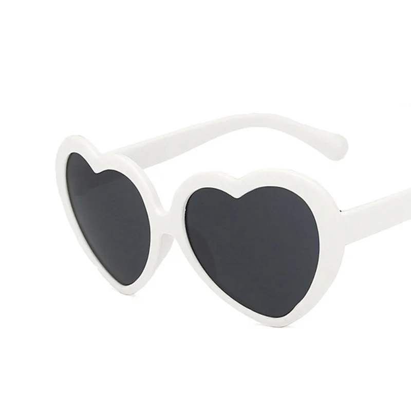 Fashion Heart Shaped Sunglasses for Children Black Red Small Frame Sun Glasses Vintage Boys Girls Kids Child Oculos De Sol