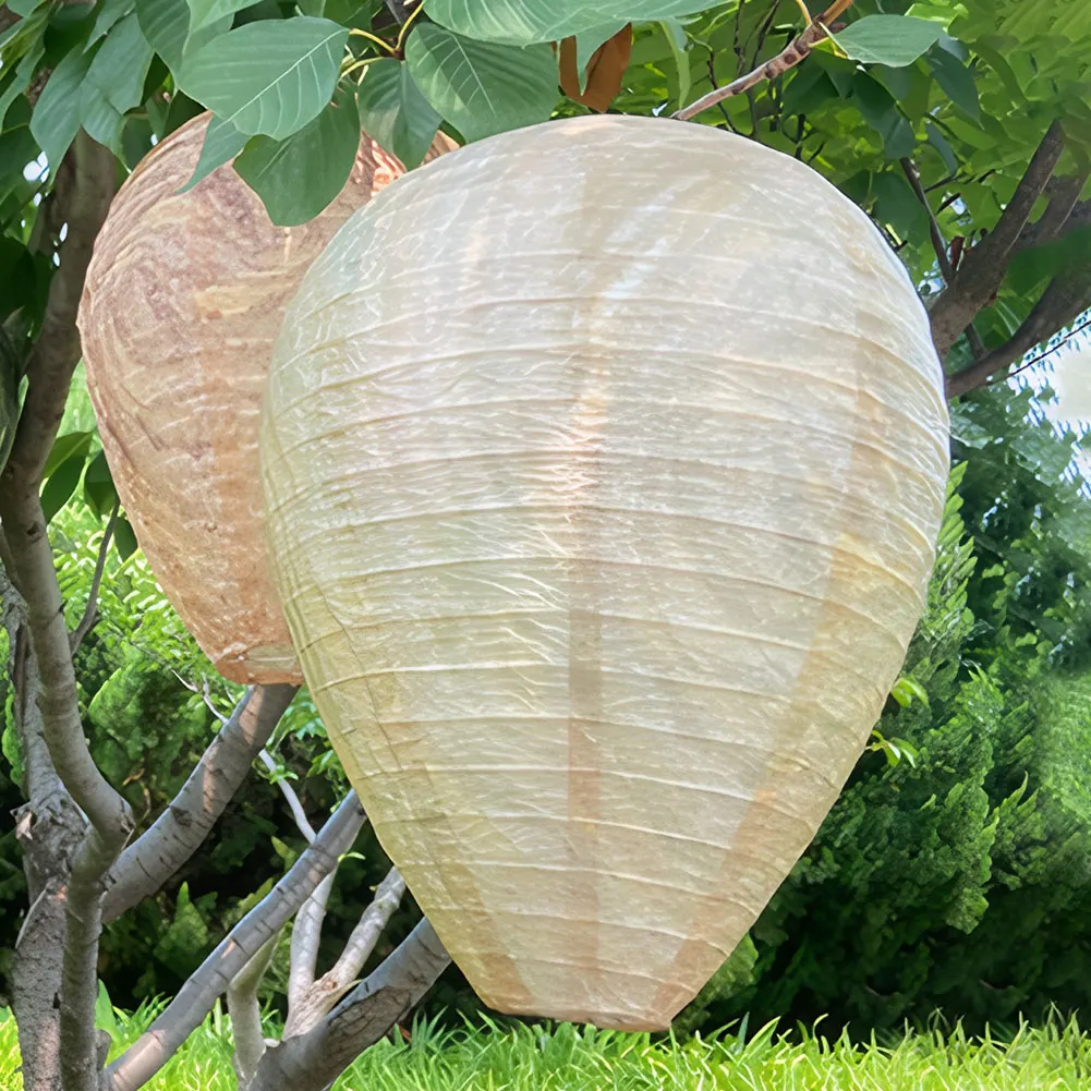 Outdoor Hanging Wasp Nest Decoy Waterproof Fake Wasp Nest Decoy Hornets Plastic Insects Paper Drive Beehive Lantern