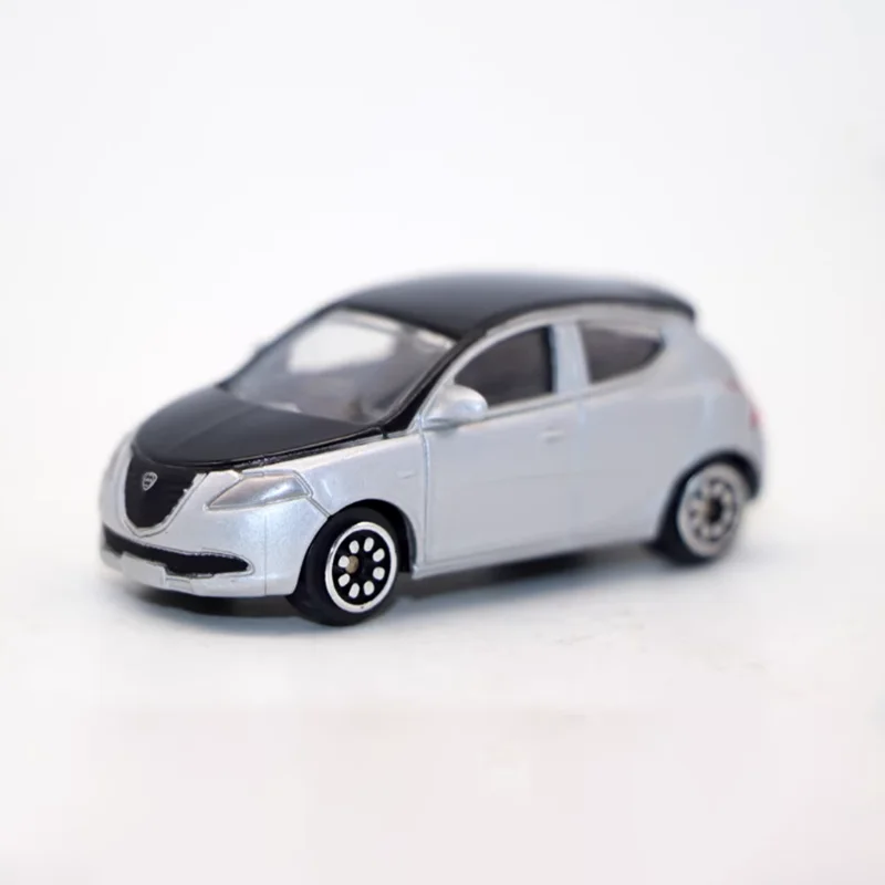 (소매 상자 없음, 페인트 결함 있음) 1/64 LANCIA Ypsilon 합금 자동차 모델 수집품 정적 마감 장식품 성인용 선물 장난감