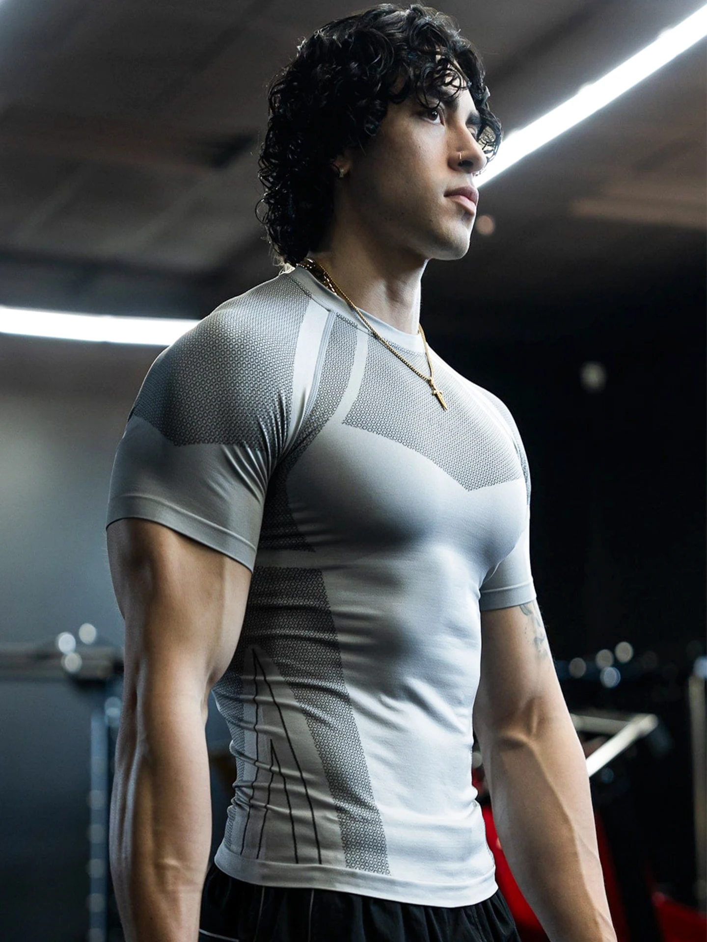 퀵 드라이 아메리칸 스타일 피트니스 의류 남성용 반팔 머슬 쇼 커프스 트레이닝 티셔츠 폴리에스터 섬유 스포츠웨어
