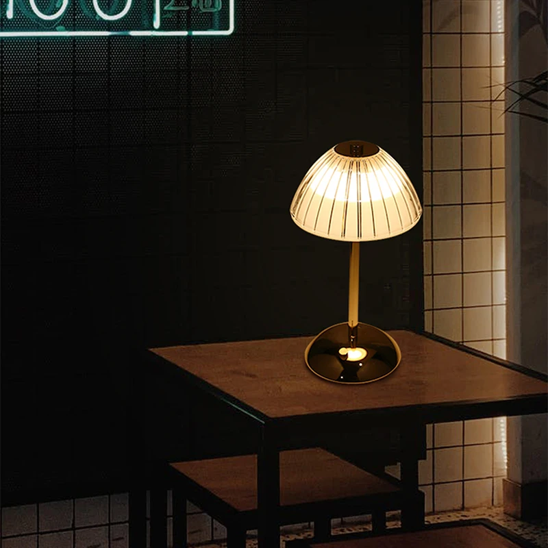 크리스탈 테이블 램프 다이아몬드 레트로 LED 바 데스크 램프, USB 충전식, 눈 보호 야간 조명, 침실 호텔 사무실 결혼