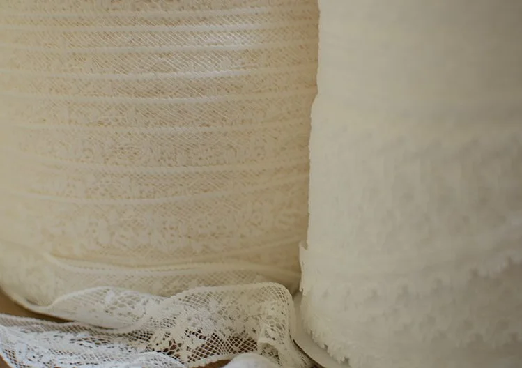 Lace Ribbon 5 Meters 2.5cm wide DIY Clothing/Accessories/floral accessoriesetc.