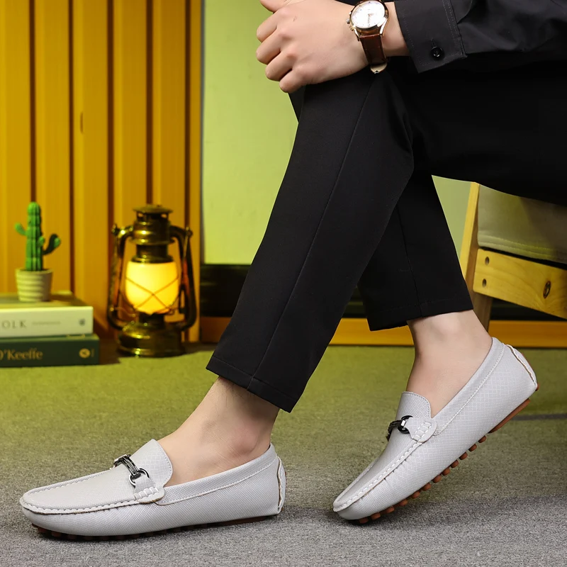 HKDQ Business Casual Leather Shoes Men Comfortable Flat Moccasins Elegant Fashion Slip-on Men's Loafers Designer White Shoes Man
