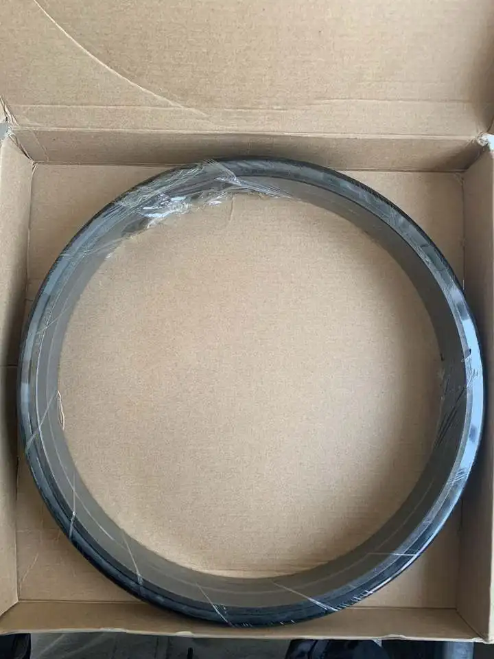 

Excavator accessories PC400-7 floating oil seal mirror 17M-27-00120 17M-27-00121