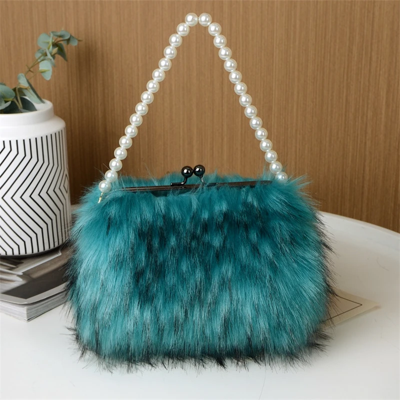 2023 New Women's Fur Hand Bag Imitation Raccoon Fur Shoulder Bag Pearl Chain Embellished Crossbody Large Capacity Fur Bag