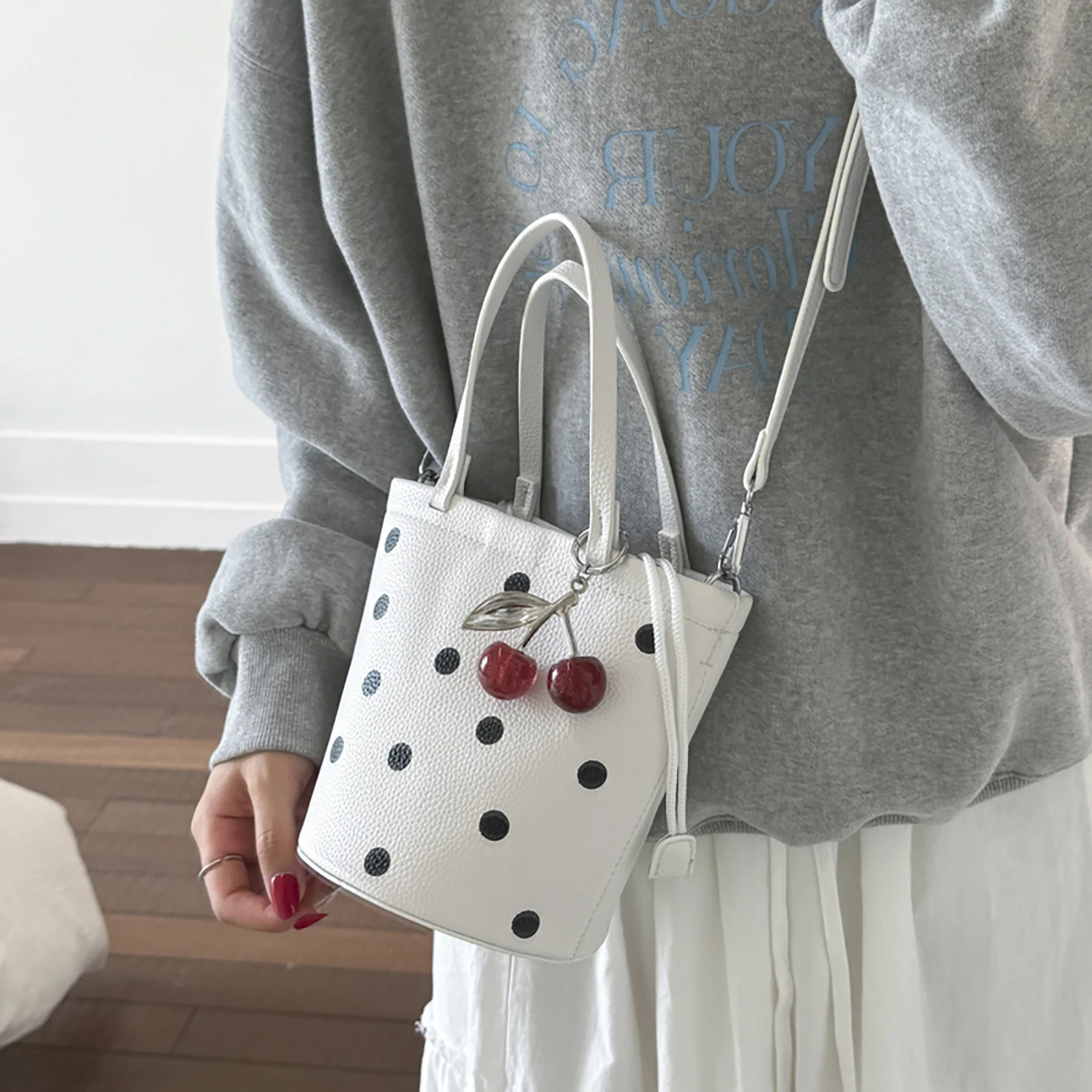 Women PU Leather Polka Dot Buckle Shoulder Bag Bubble Tea Polka Dot Bucket Bag Shoulder Crossbody Bag for Work & Outing