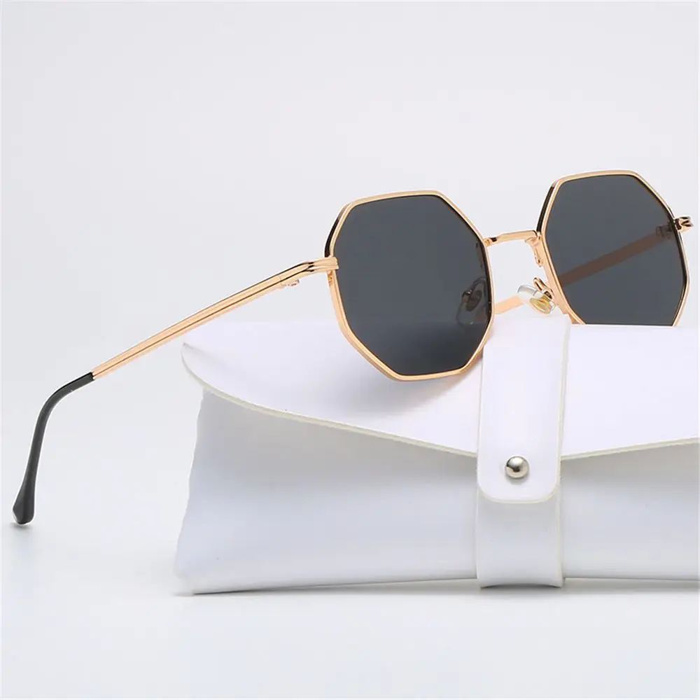 Vintage-Inspired Polygon Sunglasses with Small Metal Frame