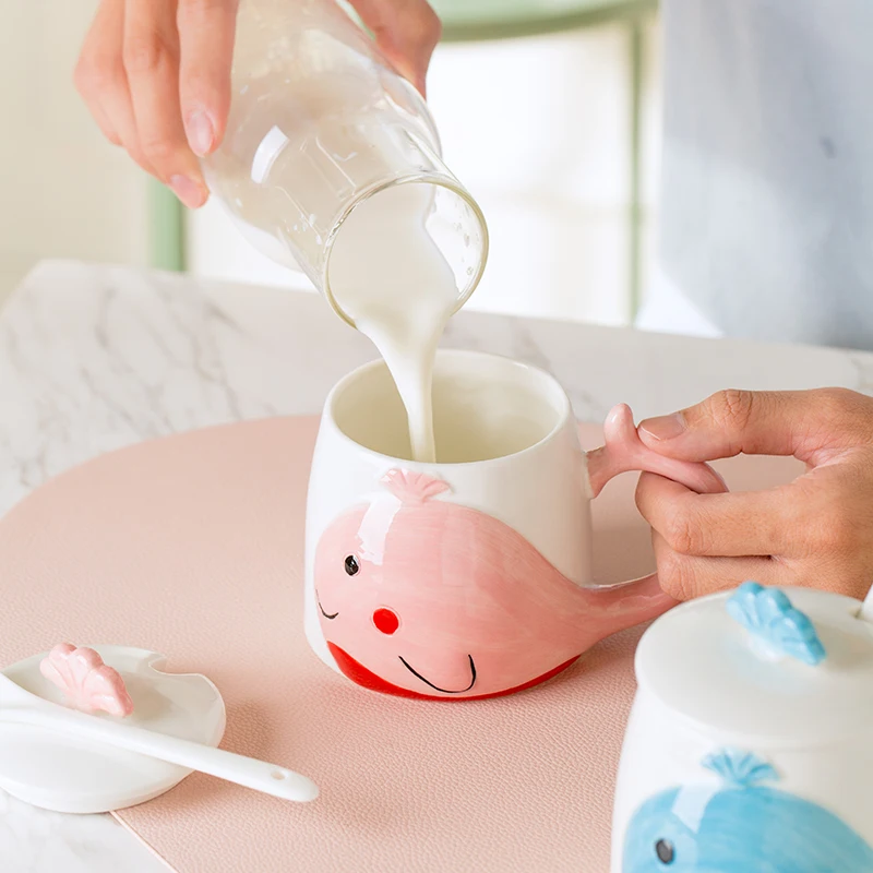 Chinese Style Ceramic Cute Whale Pattern Tea Mugs, Home Personal Office Creative With Cover, Milk Water Coffee Cup, 400 ml , 1Pc