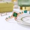 Fashion Versatile Women Four Leaf Clover Bracelet Watch Popular Quartz Diamond Fashion Green Watch Designer Casual Wristwatch 5
