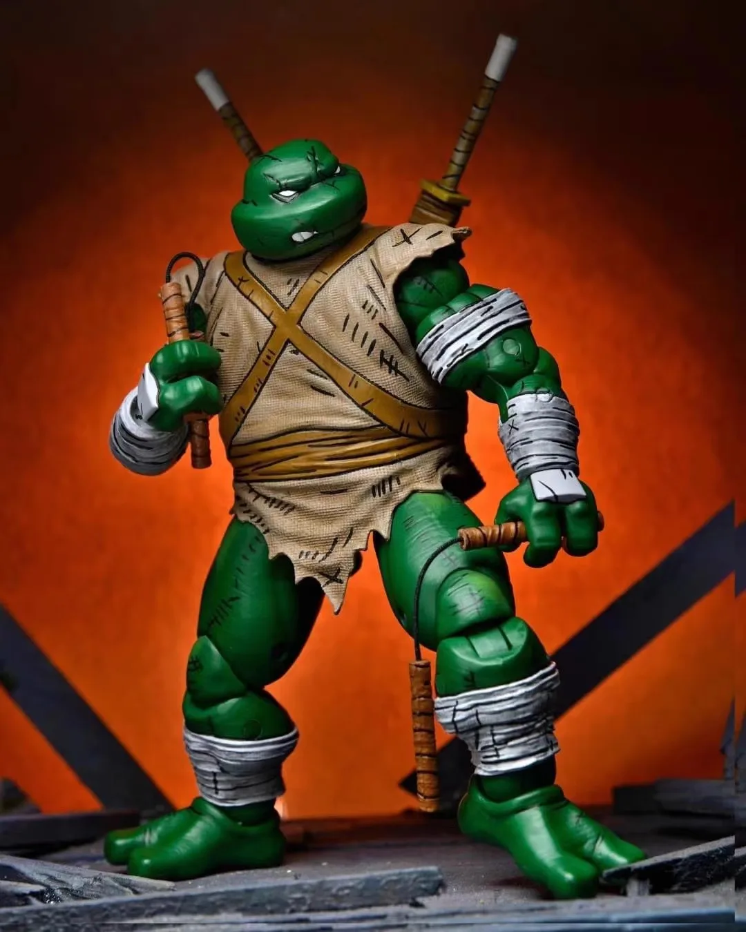 NECA 54372 Ʋ ׼ ǱԾ, 7 ġ