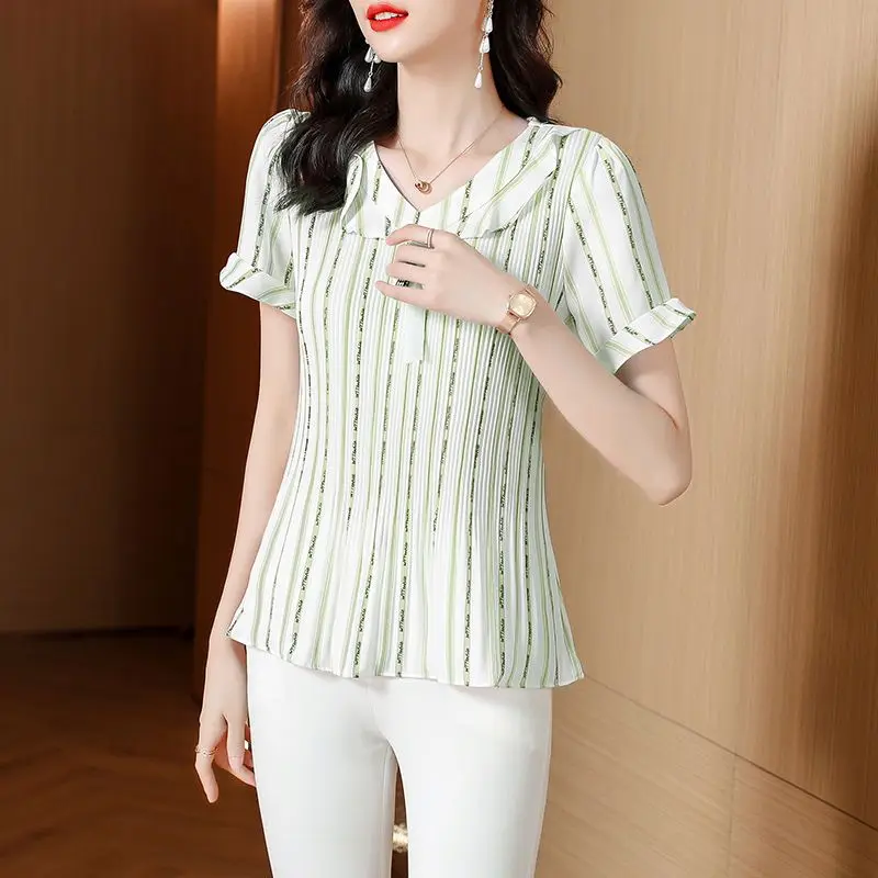 2023 New Summer Fashionable Commuting Minimalist V-neck Patchwork with Ruffle Edge Stripes, Westernized Casual Women's Shirt