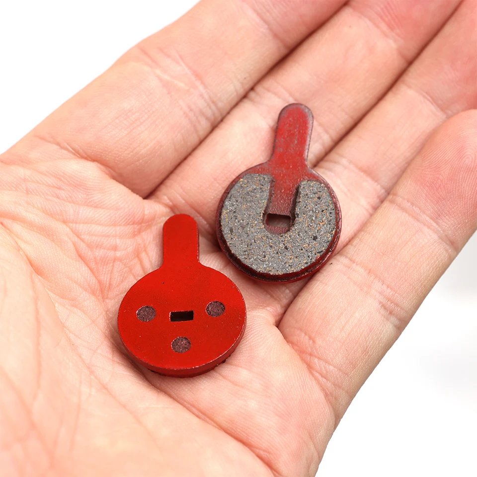 DULZEN 4 Paires Plaquette De Frein Trottinette Électrique Universelle Plaquette De Frein Semi Métallique Résine Plaquettes Compatibles Avec Kugoo Kukirin G2 Pro BOLI BB8 NOVELA YINXING BOLIDS