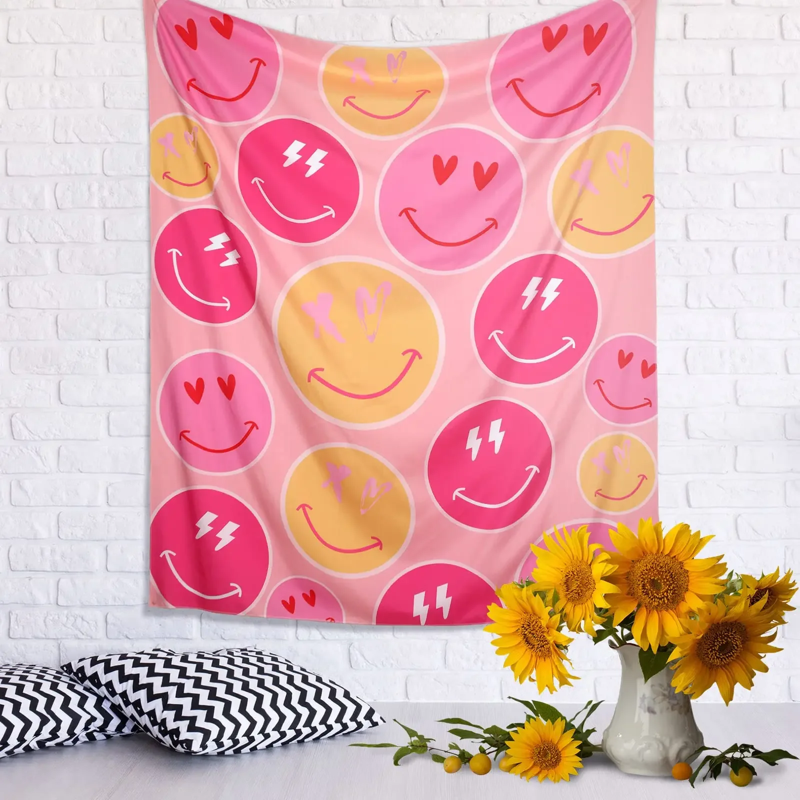 

Cute Smile Face Tapestry Preppy Room Decor Aesthetic Pink Fabric Wall Art for Teen Girls Bedroom Living Room College Dorm Decor