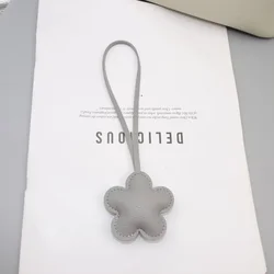 Exquisite Leather Flower Bag Pendant with Key Lanyard - Fashionable Jewelry Wholesale (Gray)