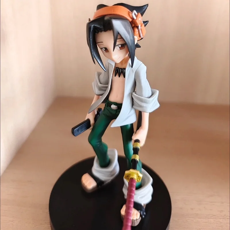 2024-bandai-anime-shaman-king-figura-yoh-asakura-com-espada-postura-de
