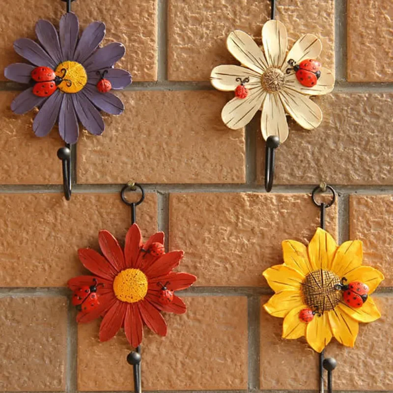 Creative  Flower Hook Wall Resin Hanger Daisy Hook Chrysanthemum Coat and Hat Key Hook Home Decoration 2