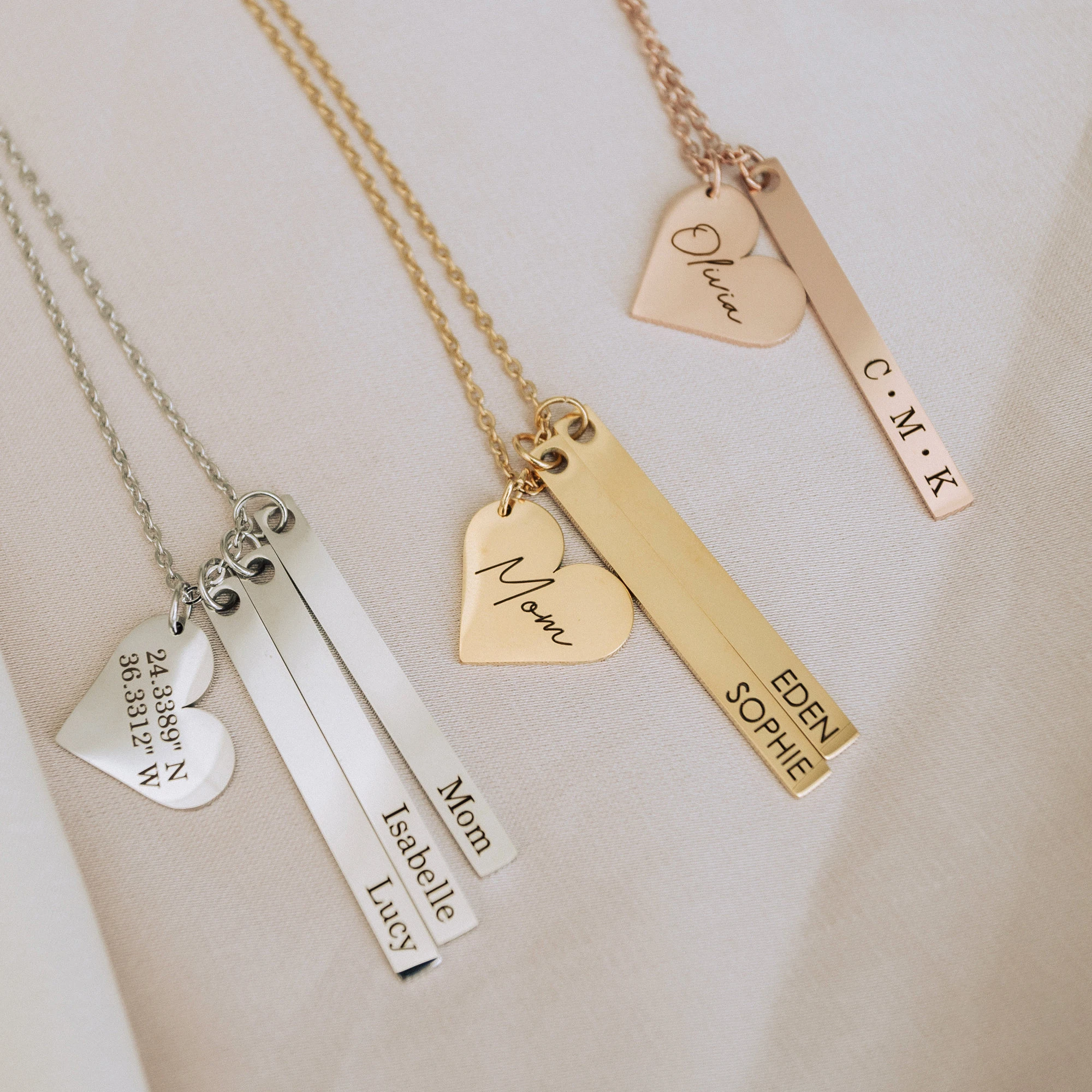 Personalized Engraved Mom Kids Name Necklace Family Initial Calligraphy Heart Jewelry Bar Custom Charm Handmade Gift body jewelry 4pcs love heart sequined disc charm anklet set in gold size one size