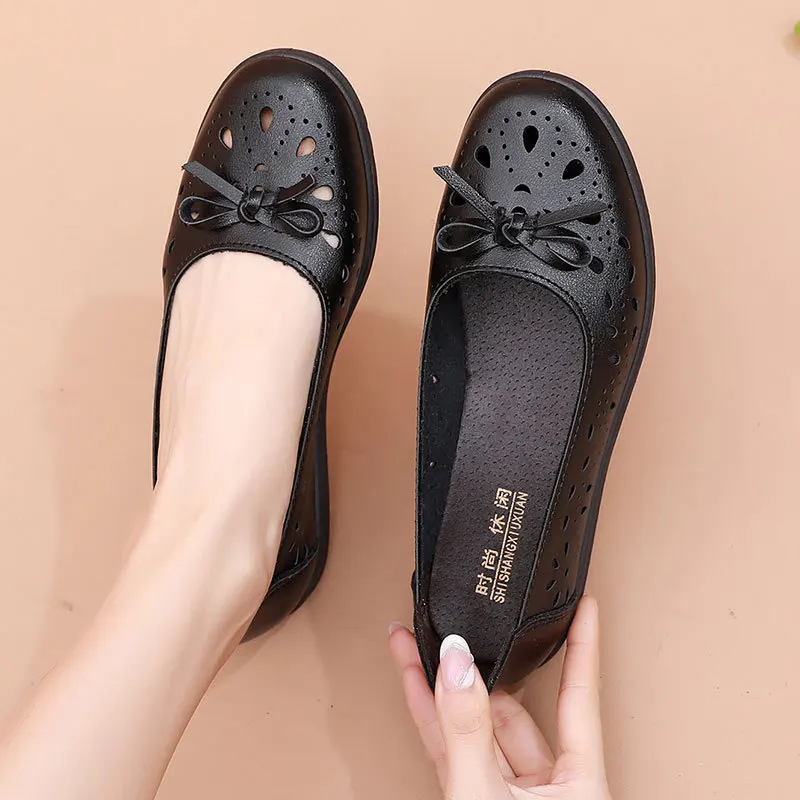 

New Summer Soft Bottom Leather Shoes Elderly Flat Hollow Breathable Women's Sandals Sneakers for Women Footwear Woman
